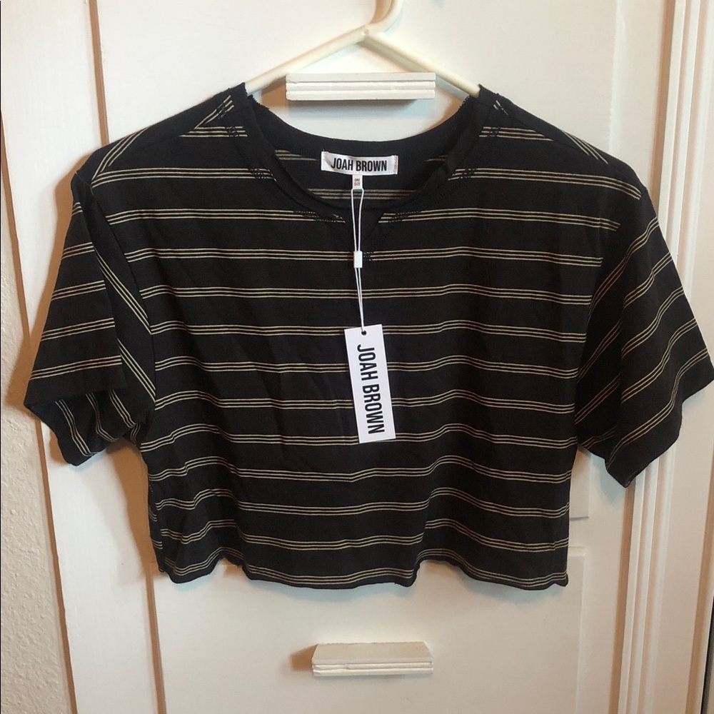 NWT Joah Brown Gray Boxy Crop T-Shirt